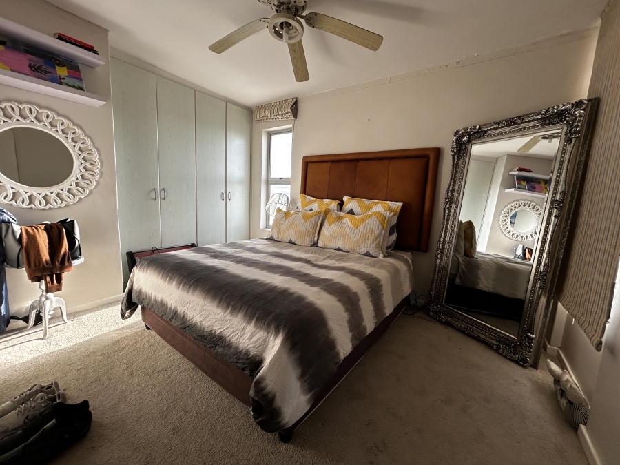 2 Bedroom Property for Sale in Waves Edge Western Cape
